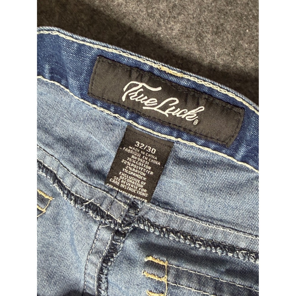True Luck Mens Straight Leg Jeans Medium Wash Embroidered Flap Pockets 32x30 - Picture 4 of 10